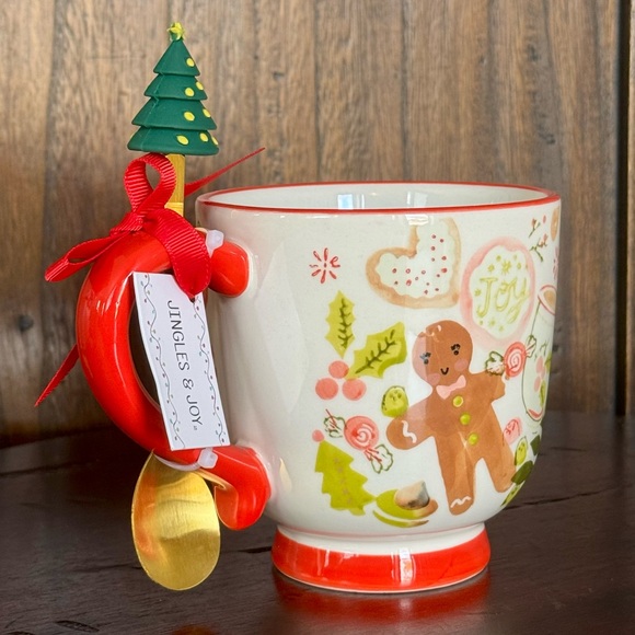 Gingerbread Man Mug with Christmas Tree Stirrer - Potter’s Studio Jingles & Joy - Picture 10 of 15